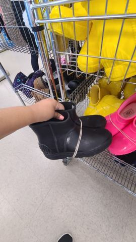 UGG · Чёрные резиновые полусапоги