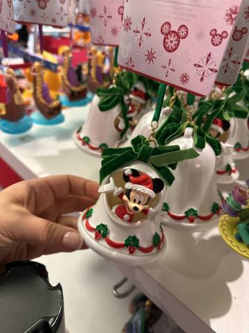 Disney Store и Disney Outlet