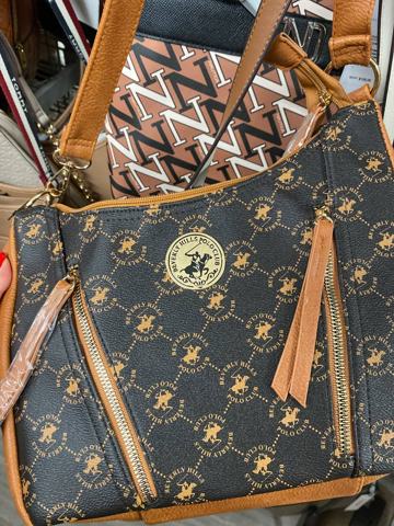 Beverly Hills Polo Club · Сумка-хобо с монограммой