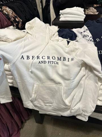 Белое худи с логотипом