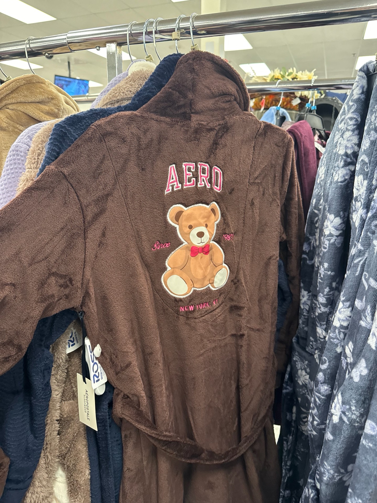  коричневый халат от бренда Aeropostale