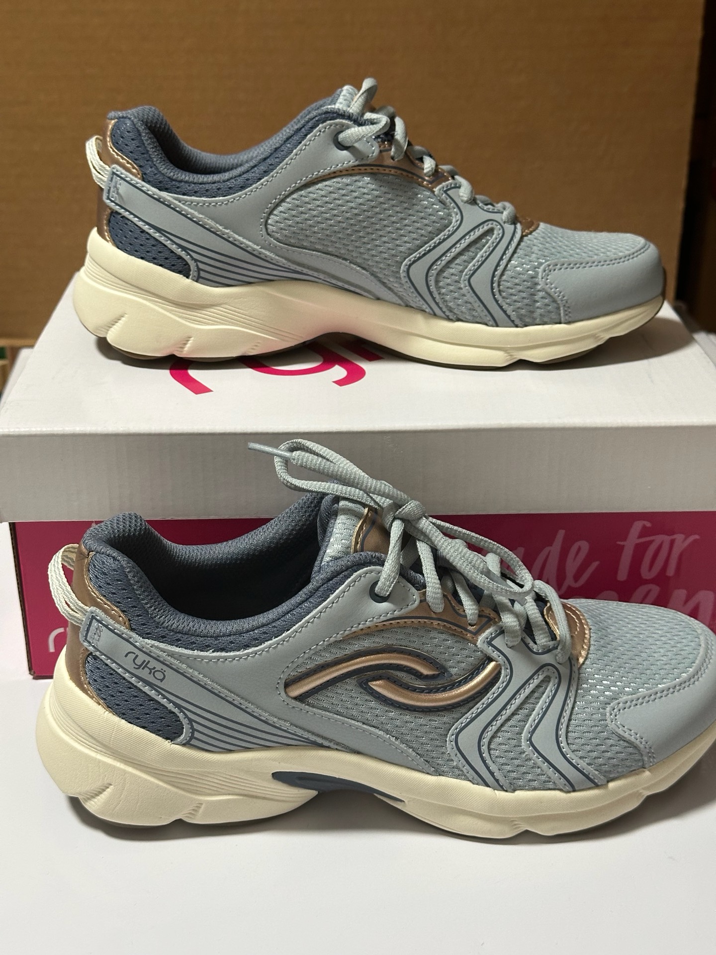 Ryka Streamline Walking Shoes — Pearl Blue — US 8M (EUR 38.5) — New in Box