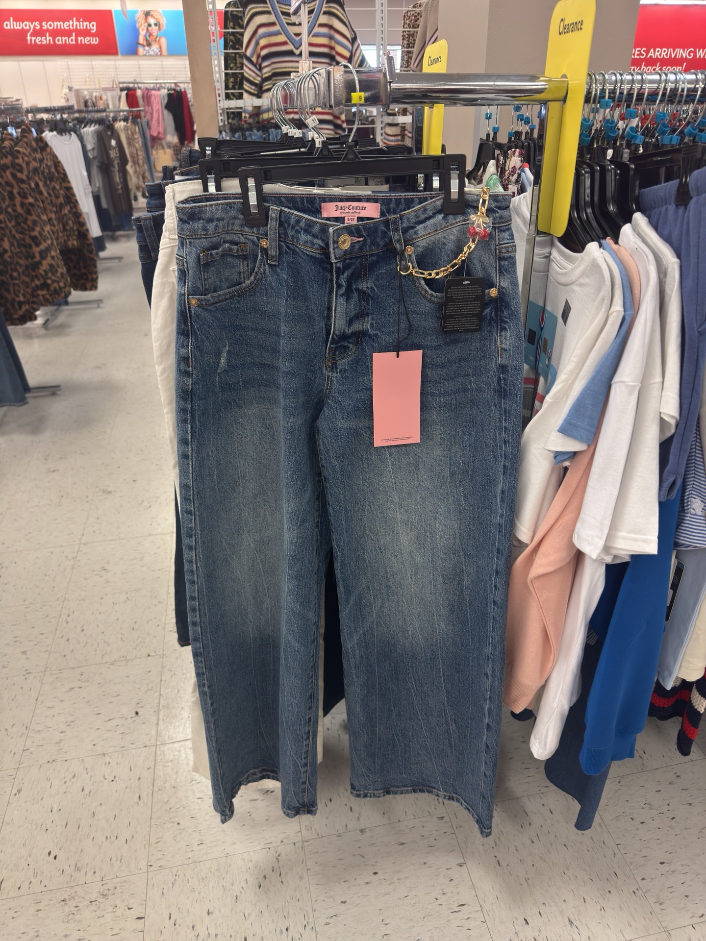 Juicy Couture Трендовые широкие джинсы