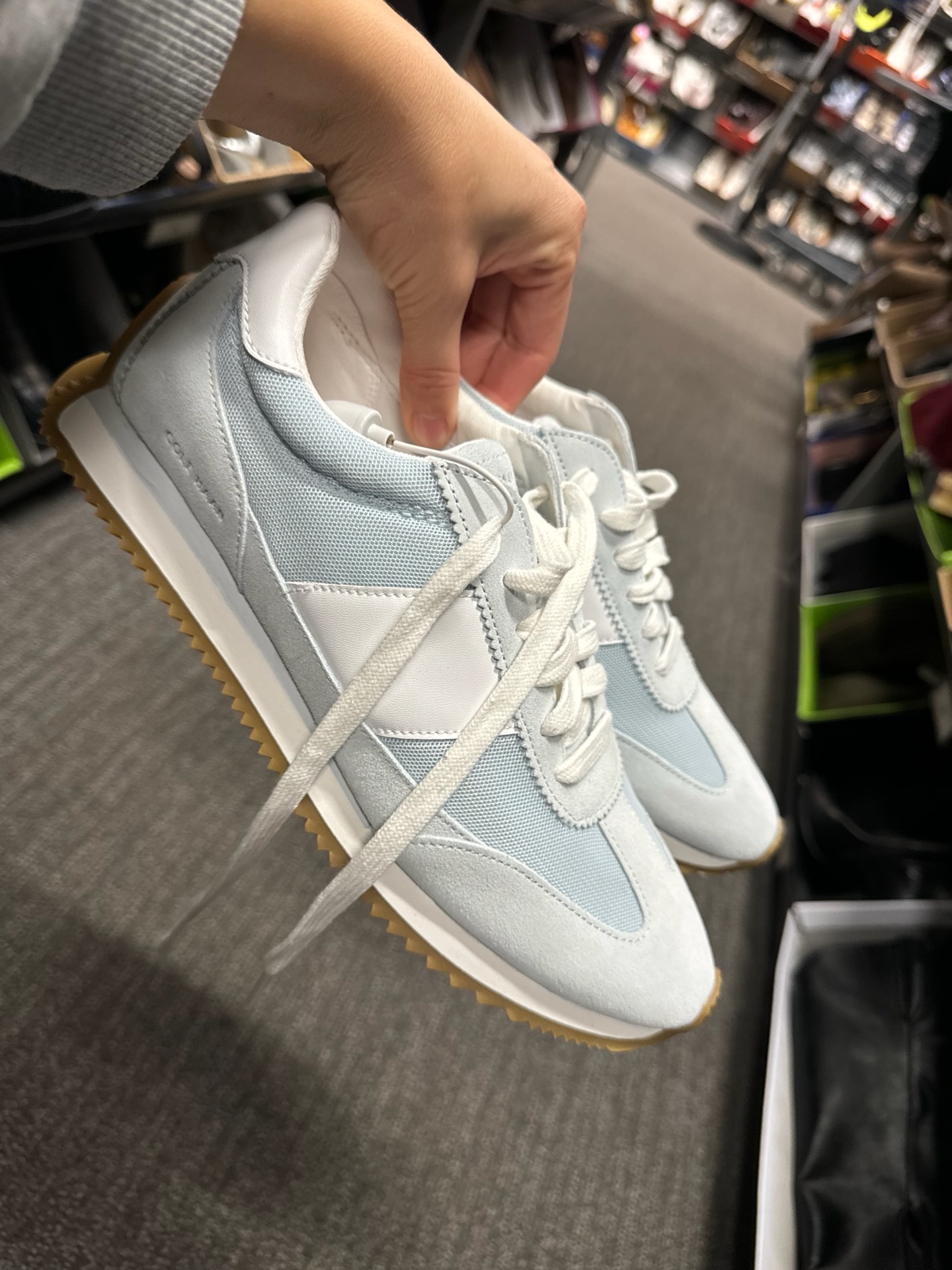 Женские кроссовки Cole Haan (светло-голубой/нежно-синий) в сочетании с белыми деталями